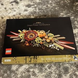 Lego Dried Flower Centerpiece (NEW)